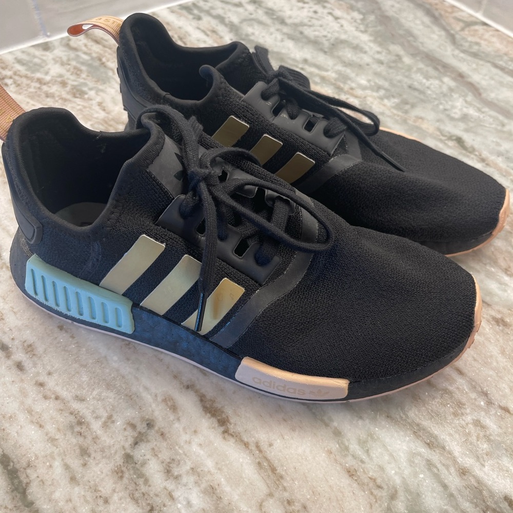 Adidas nmd size 8.5 women’s